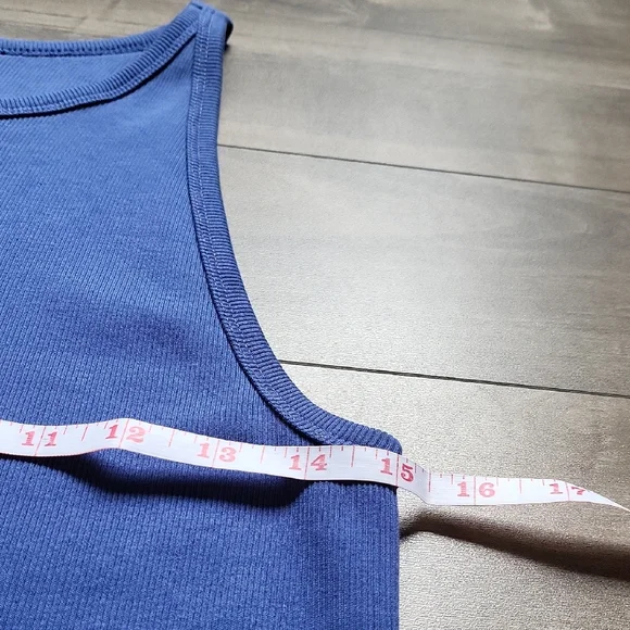 Fitted Halter Bodycon Rib-Knit Mini Dress - Picture 4 of 6